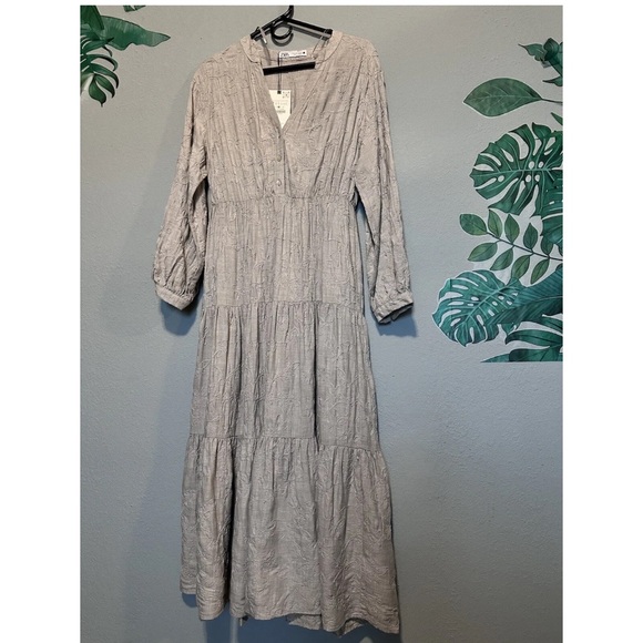 ZARA WOMAN GRAY EMBROIDERED TIERED MIDI DRESS - Picture 7 of 10